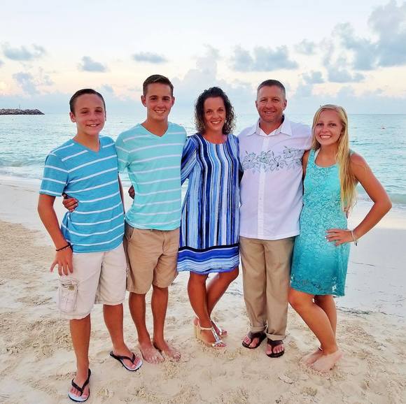 Meet your Posher, Tim-carrie - Picture 1 of 1